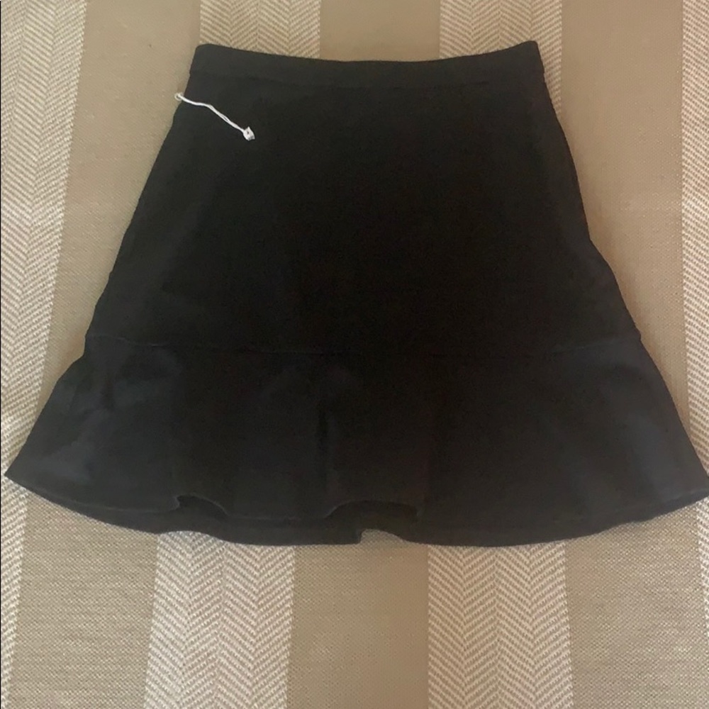 NWOT Black skirt by LOFT